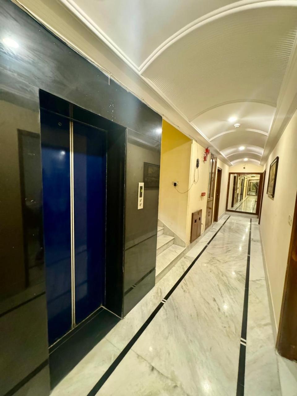 Hotel Pablas International, New Delhi, Near Metro Ngoại thất bức ảnh