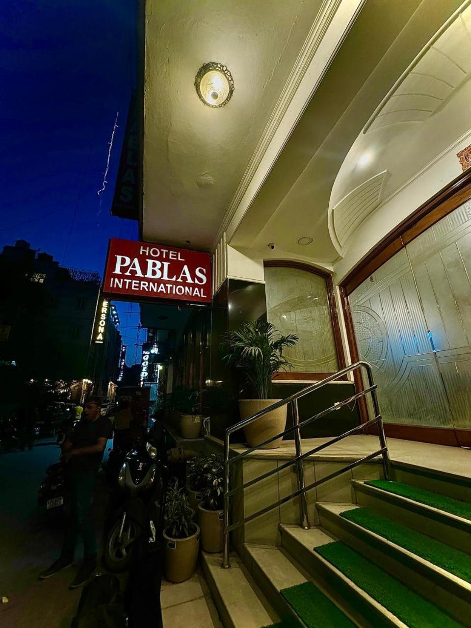 Hotel Pablas International, New Delhi, Near Metro Ngoại thất bức ảnh