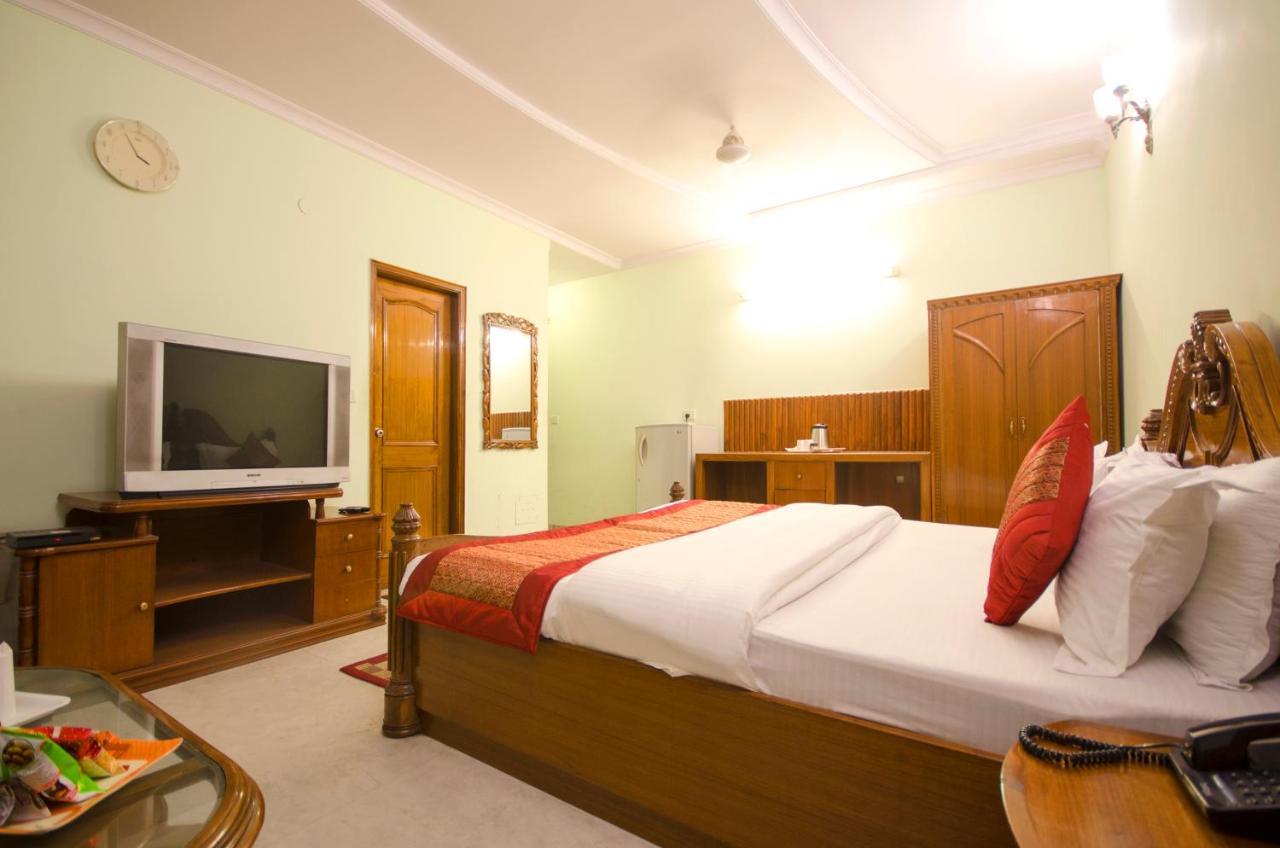 Hotel Pablas International, New Delhi, Near Metro Ngoại thất bức ảnh